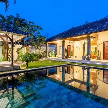 Villa Damai Oasis In The Heart Of Seminyak エクステリア 写真